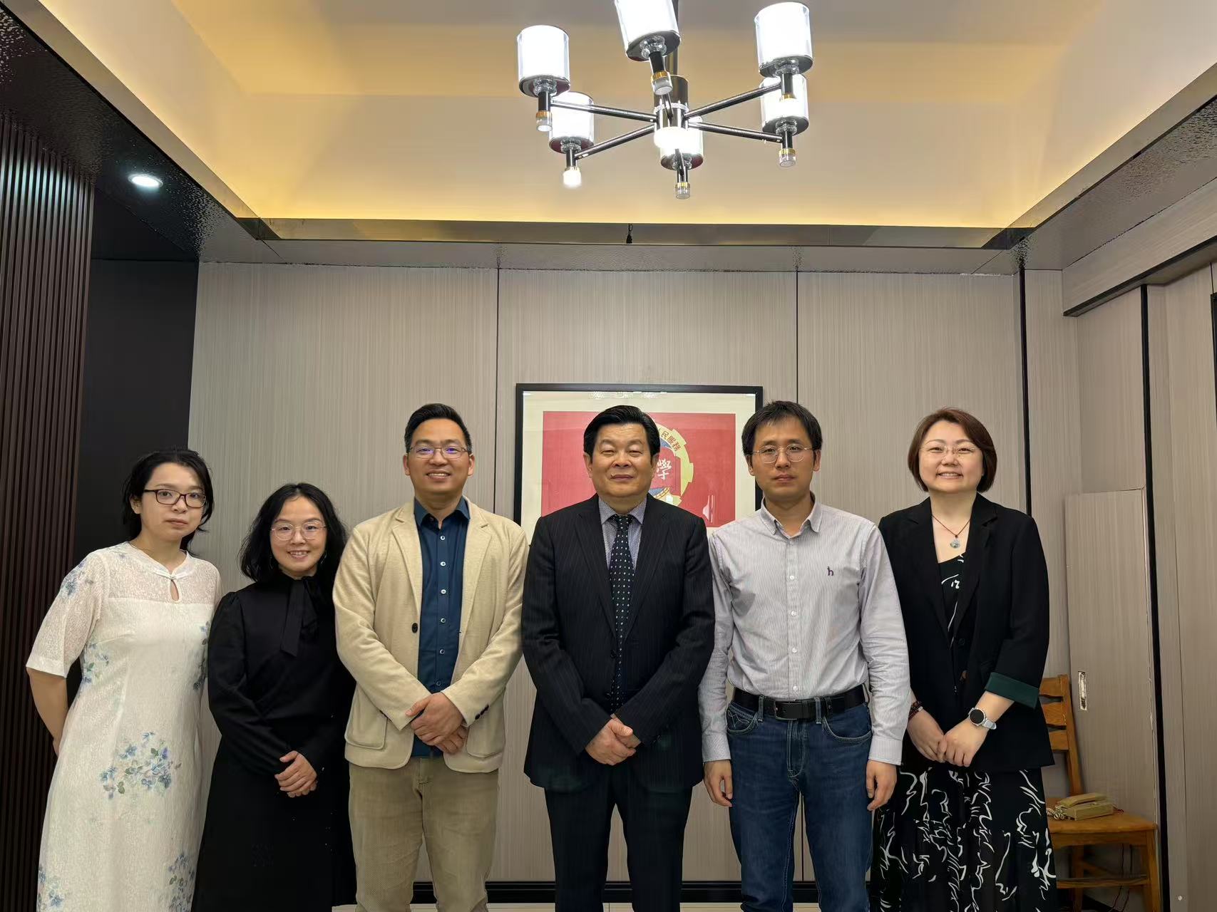 Banggui JIN avec les enseignants Zhongnan University of Economics and Law